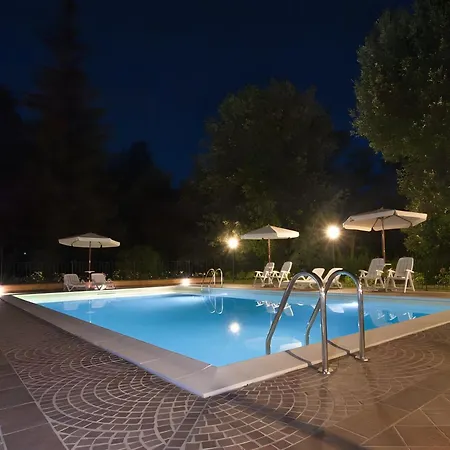 Villa Con Piscina *